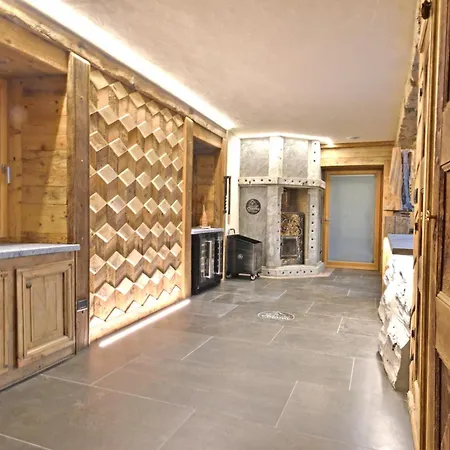 Artistone - Ancient Appartement *
