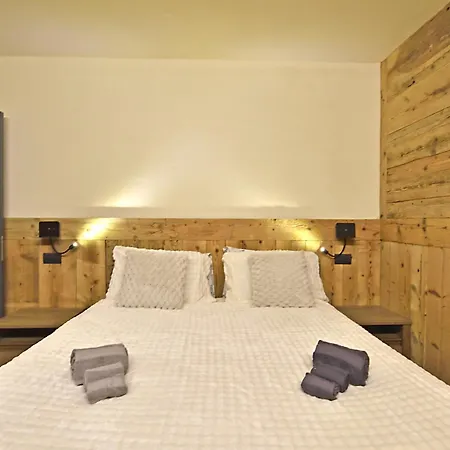 Artistone - Ancient Appartement Saint-Christophe