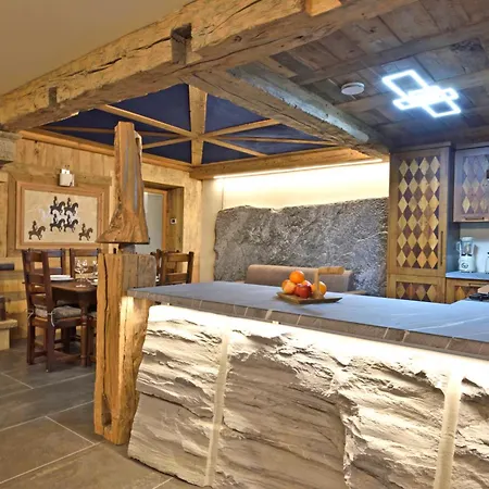 Apartment Artistone - 